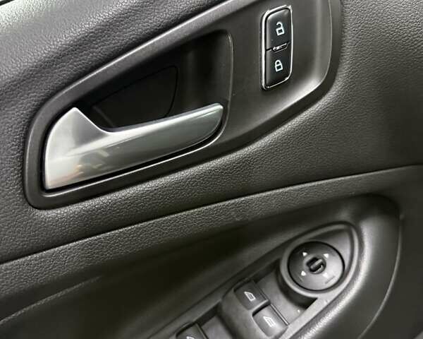 Форд Эскейп 2015 в Киеве на Automoto.ua Серый Форд Эскейп, объемом двигателя 2 л и пробегом 239 тыс. км за 13222 $, фото 23 на Automoto.ua