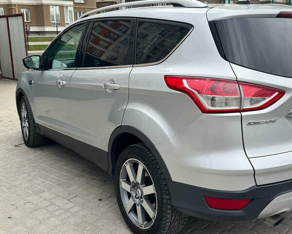 Сірий Форд Ескейп, об'ємом двигуна 2 л та пробігом 151 тис. км за 12200 $, фото 11 на Automoto.ua