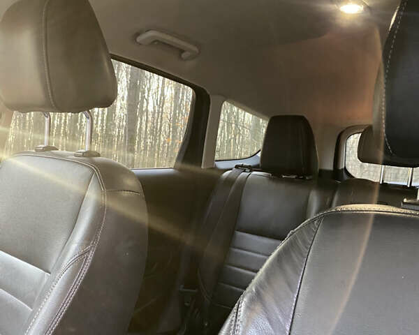 Серый Форд Эскейп, объемом двигателя 2 л и пробегом 309 тыс. км за 11000 $, фото 14 на Automoto.ua