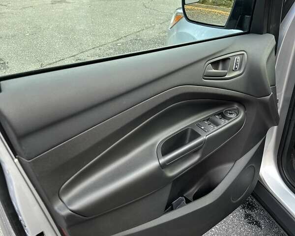 Форд Эскейп 2015 в Виннице на Automoto.ua Серый Форд Эскейп, объемом двигателя 2.5 л и пробегом 39 тыс. км за 13850 $, фото 6 на Automoto.ua