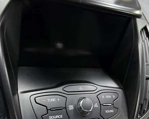 Форд Эскейп 2015 в Киеве на Automoto.ua Серый Форд Эскейп, объемом двигателя 2 л и пробегом 239 тыс. км за 13222 $, фото 18 на Automoto.ua