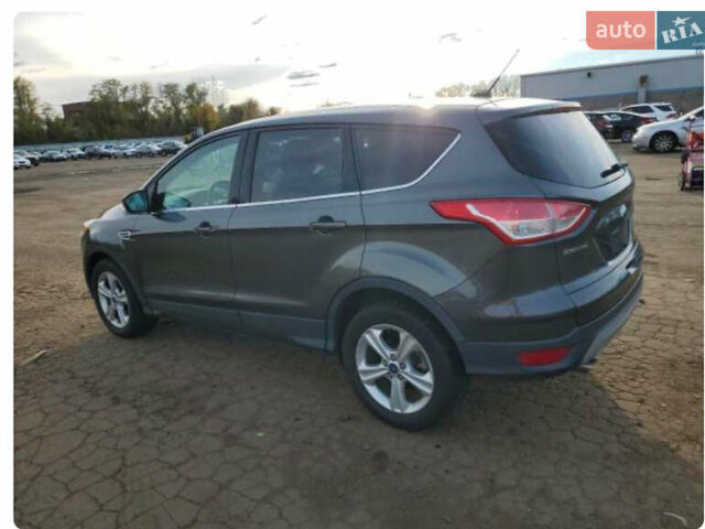 Серый Форд Эскейп, объемом двигателя 1.6 л и пробегом 180 тыс. км за 10000 $, фото 3 на Automoto.ua