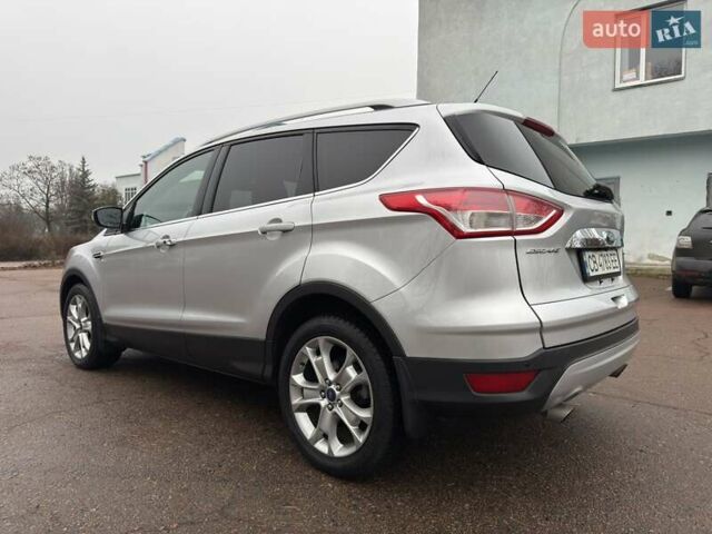 Серый Форд Эскейп, объемом двигателя 2 л и пробегом 150 тыс. км за 12800 $, фото 4 на Automoto.ua