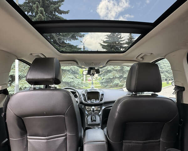 Форд Эскейп 2015 в Ивано-Франковске на Automoto.ua Серый Форд Эскейп, объемом двигателя 2 л и пробегом 252 тыс. км за 11800 $, фото 9 на Automoto.ua