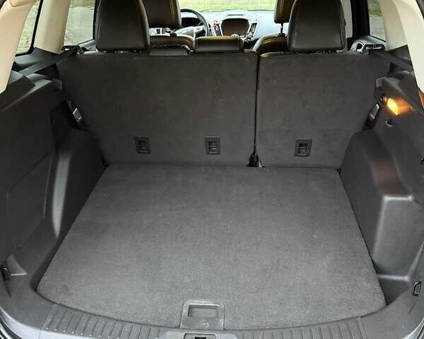 Серый Форд Эскейп, объемом двигателя 2 л и пробегом 125 тыс. км за 12000 $, фото 35 на Automoto.ua