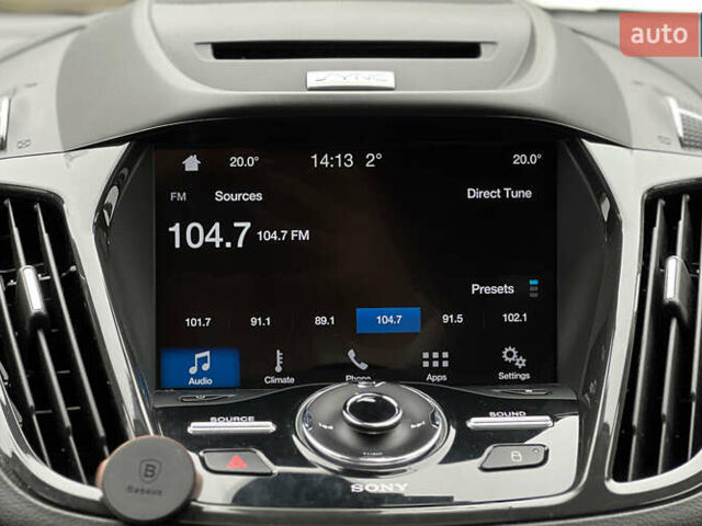 Серый Форд Эскейп, объемом двигателя 2 л и пробегом 124 тыс. км за 13500 $, фото 15 на Automoto.ua