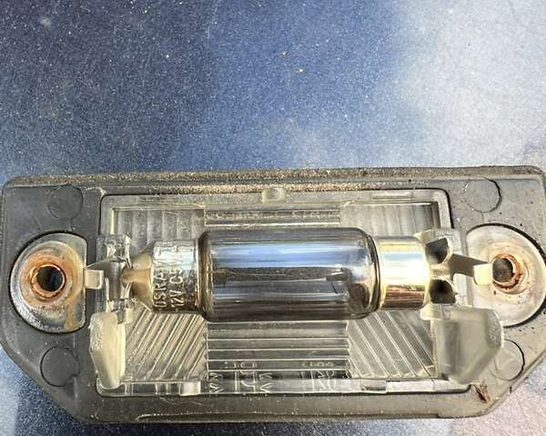 Серый Форд Эскейп, объемом двигателя 2 л и пробегом 170 тыс. км за 12900 $, фото 13 на Automoto.ua