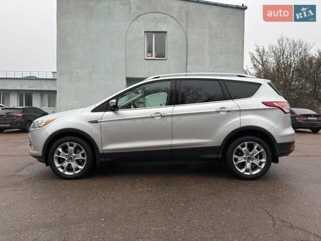 Серый Форд Эскейп, объемом двигателя 2 л и пробегом 150 тыс. км за 12800 $, фото 3 на Automoto.ua