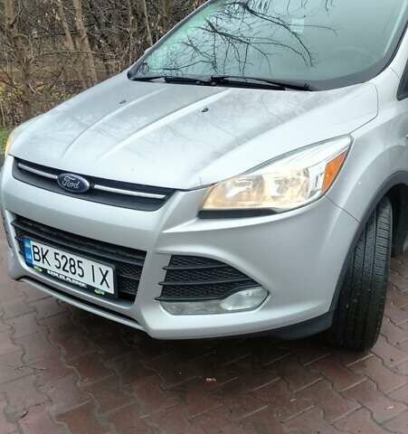 Серый Форд Эскейп, объемом двигателя 1.6 л и пробегом 206 тыс. км за 12250 $, фото 2 на Automoto.ua