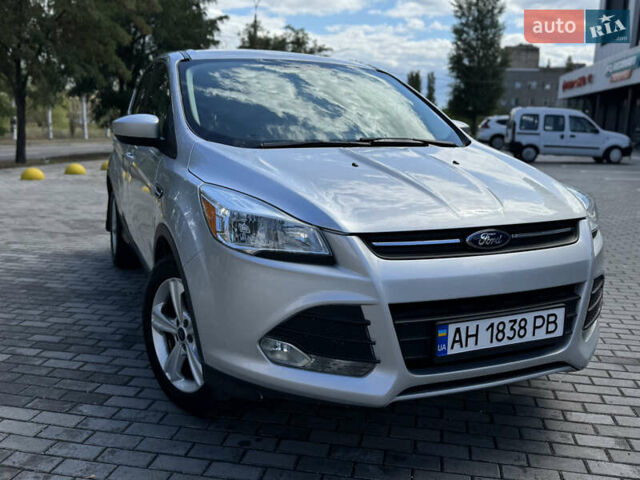 Серый Форд Эскейп, объемом двигателя 2.49 л и пробегом 145 тыс. км за 12300 $, фото 1 на Automoto.ua