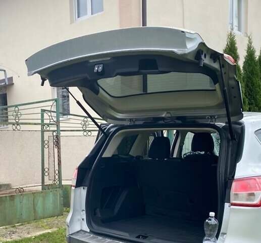 Серый Форд Эскейп, объемом двигателя 2 л и пробегом 190 тыс. км за 13500 $, фото 9 на Automoto.ua