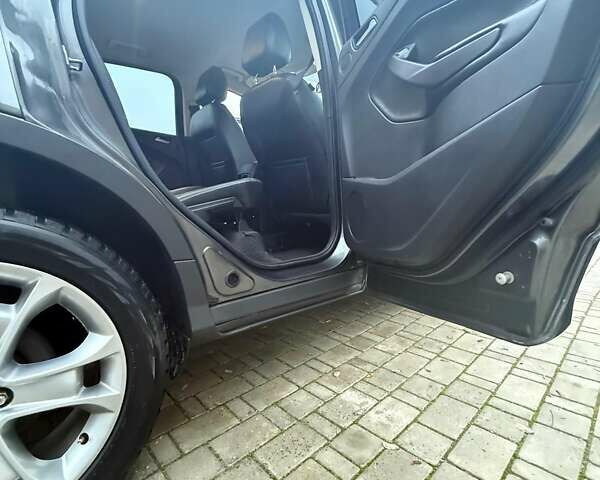 Серый Форд Эскейп, объемом двигателя 2 л и пробегом 125 тыс. км за 12000 $, фото 24 на Automoto.ua