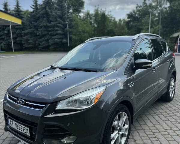 Форд Эскейп 2015 в Ивано-Франковске на Automoto.ua Серый Форд Эскейп, объемом двигателя 2 л и пробегом 252 тыс. км за 11800 $, фото 2 на Automoto.ua