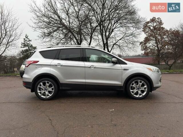 Серый Форд Эскейп, объемом двигателя 2 л и пробегом 150 тыс. км за 12800 $, фото 7 на Automoto.ua