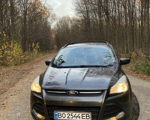 Серый Форд Эскейп, объемом двигателя 2 л и пробегом 309 тыс. км за 11000 $, фото 2 на Automoto.ua