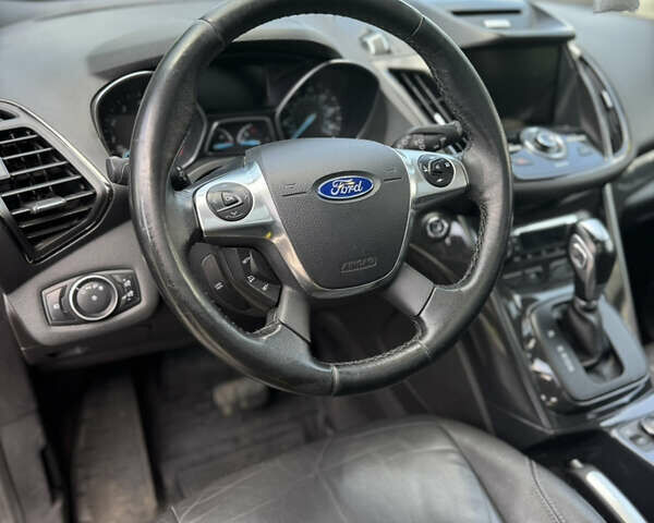 Форд Эскейп 2015 в Ивано-Франковске на Automoto.ua Серый Форд Эскейп, объемом двигателя 2 л и пробегом 252 тыс. км за 11800 $, фото 15 на Automoto.ua