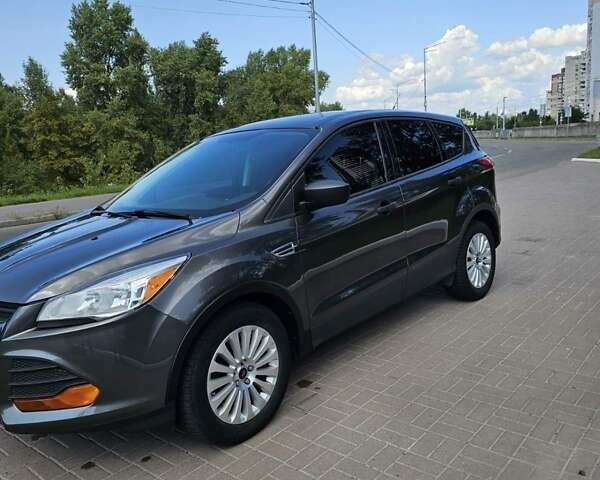 Сірий Форд Ескейп, об'ємом двигуна 2.5 л та пробігом 220 тис. км за 11000 $, фото 2 на Automoto.ua