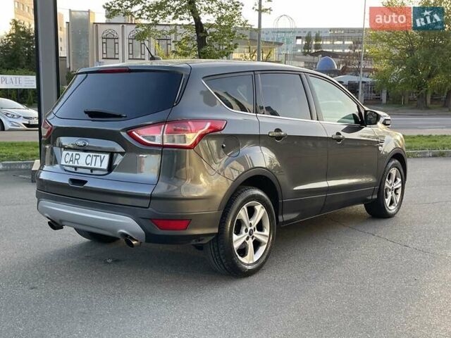 Сірий Форд Ескейп, об'ємом двигуна 2.5 л та пробігом 142 тис. км за 11800 $, фото 6 на Automoto.ua