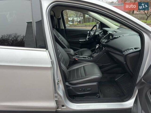 Серый Форд Эскейп, объемом двигателя 2 л и пробегом 150 тыс. км за 12800 $, фото 19 на Automoto.ua