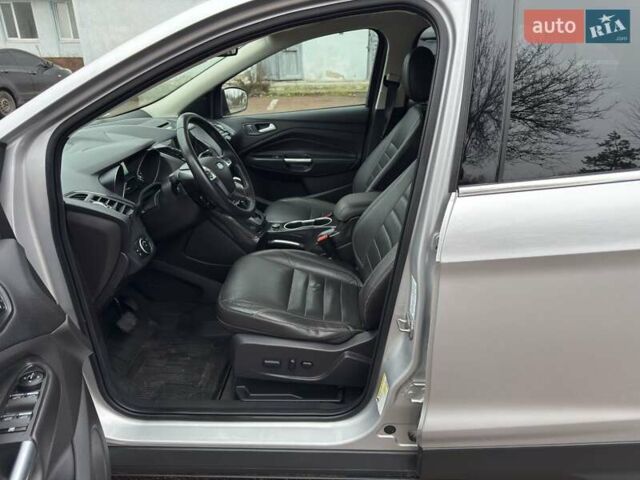 Серый Форд Эскейп, объемом двигателя 2 л и пробегом 150 тыс. км за 12800 $, фото 9 на Automoto.ua
