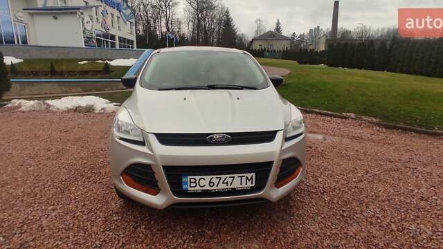 Серый Форд Эскейп, объемом двигателя 2.5 л и пробегом 179 тыс. км за 11500 $, фото 1 на Automoto.ua