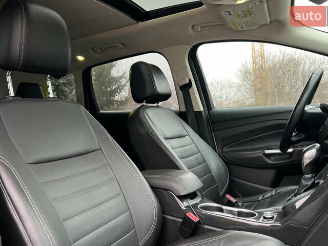 Серый Форд Эскейп, объемом двигателя 2 л и пробегом 124 тыс. км за 13500 $, фото 20 на Automoto.ua