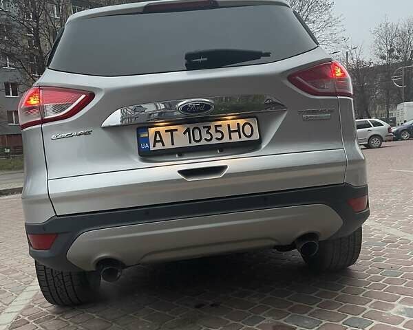 Форд Эскейп 2015 в Львове на Automoto.ua Серый Форд Эскейп, объемом двигателя 1.6 л и пробегом 104 тыс. км за 15700 $, фото 3 на Automoto.ua