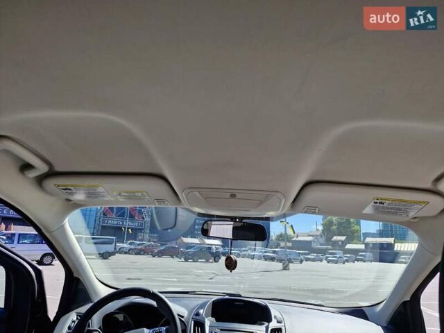 Серый Форд Эскейп, объемом двигателя 1.6 л и пробегом 127 тыс. км за 8300 $, фото 21 на Automoto.ua