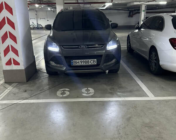 Сірий Форд Ескейп, об'ємом двигуна 1.6 л та пробігом 132 тис. км за 12000 $, фото 6 на Automoto.ua