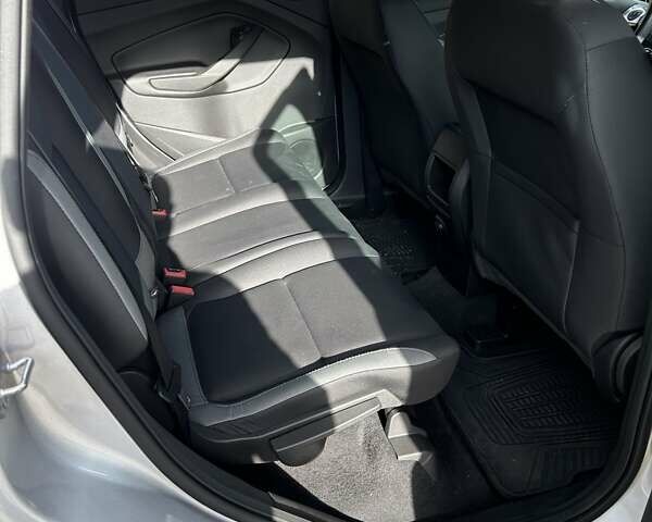 Форд Эскейп 2015 в Виннице на Automoto.ua Серый Форд Эскейп, объемом двигателя 2.5 л и пробегом 39 тыс. км за 13850 $, фото 19 на Automoto.ua