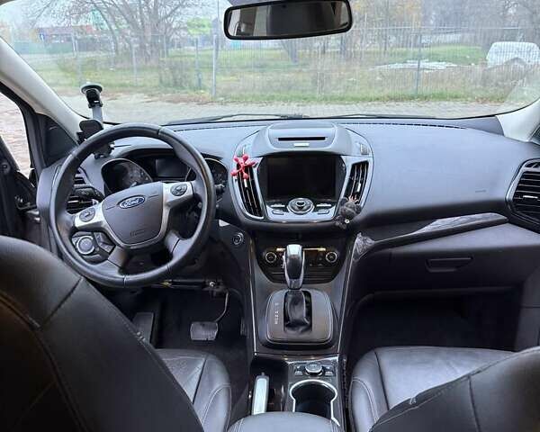 Серый Форд Эскейп, объемом двигателя 2 л и пробегом 125 тыс. км за 12000 $, фото 22 на Automoto.ua