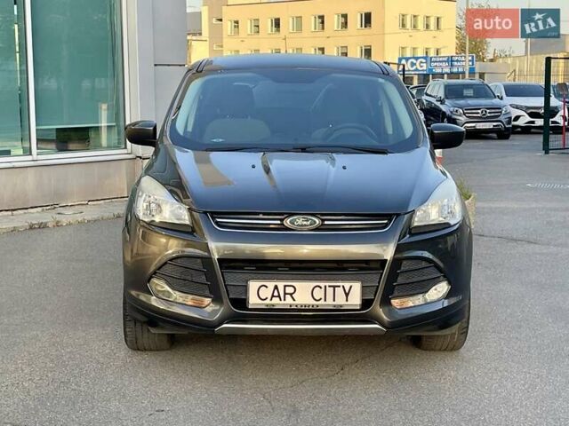 Сірий Форд Ескейп, об'ємом двигуна 2.5 л та пробігом 142 тис. км за 11800 $, фото 1 на Automoto.ua