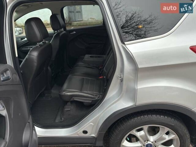 Серый Форд Эскейп, объемом двигателя 2 л и пробегом 150 тыс. км за 12800 $, фото 15 на Automoto.ua