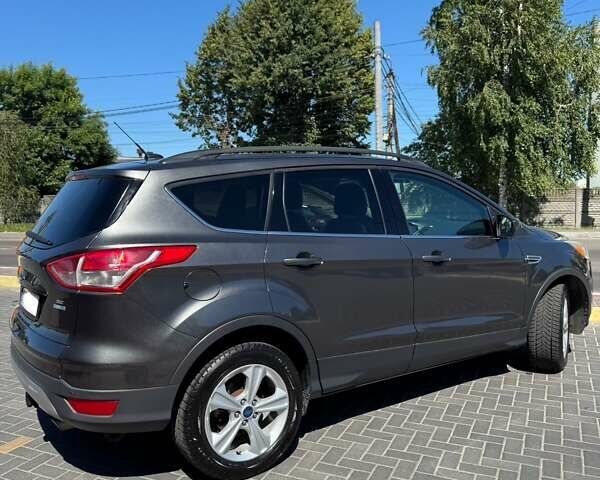 Сірий Форд Ескейп, об'ємом двигуна 1.6 л та пробігом 140 тис. км за 11000 $, фото 1 на Automoto.ua