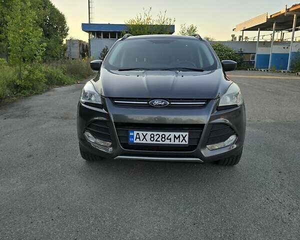Серый Форд Эскейп, объемом двигателя 2 л и пробегом 230 тыс. км за 12500 $, фото 5 на Automoto.ua