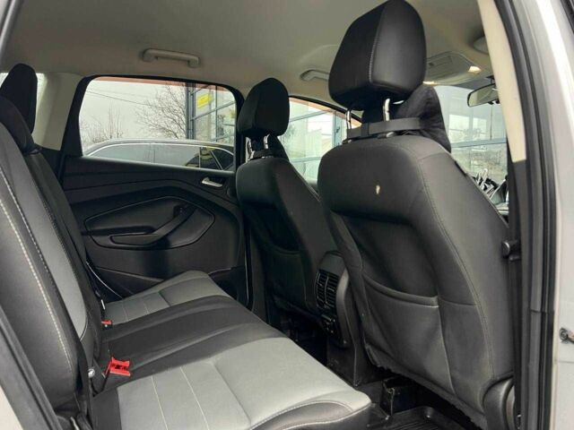 Сірий Форд Ескейп, об'ємом двигуна 2 л та пробігом 176 тис. км за 11800 $, фото 21 на Automoto.ua