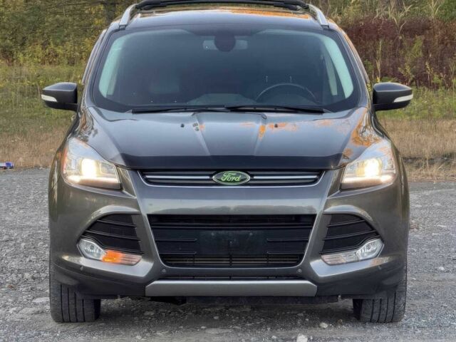 Серый Форд Эскейп, объемом двигателя 2 л и пробегом 71 тыс. км за 6050 $, фото 1 на Automoto.ua