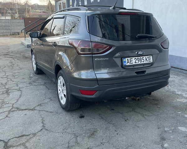 Серый Форд Эскейп, объемом двигателя 2.5 л и пробегом 195 тыс. км за 12000 $, фото 11 на Automoto.ua