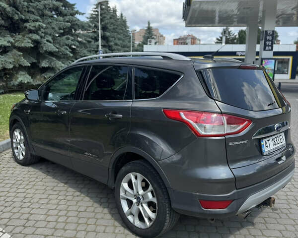 Форд Эскейп 2015 в Ивано-Франковске на Automoto.ua Серый Форд Эскейп, объемом двигателя 2 л и пробегом 252 тыс. км за 11800 $, фото 1 на Automoto.ua