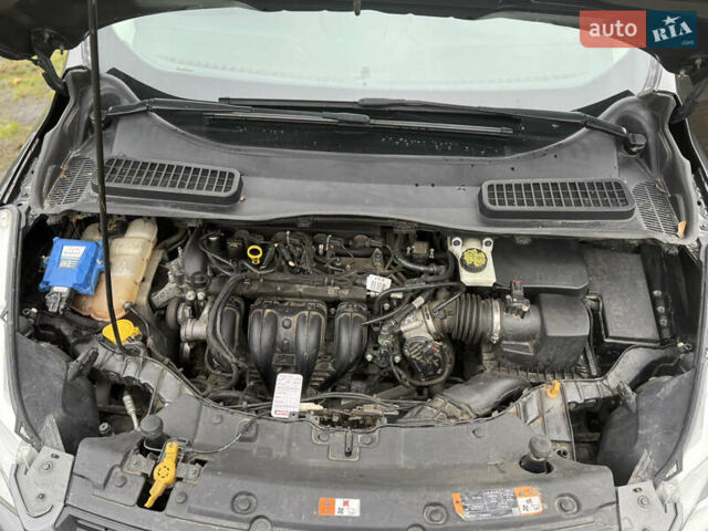 Серый Форд Эскейп, объемом двигателя 2.5 л и пробегом 165 тыс. км за 11333 $, фото 37 на Automoto.ua