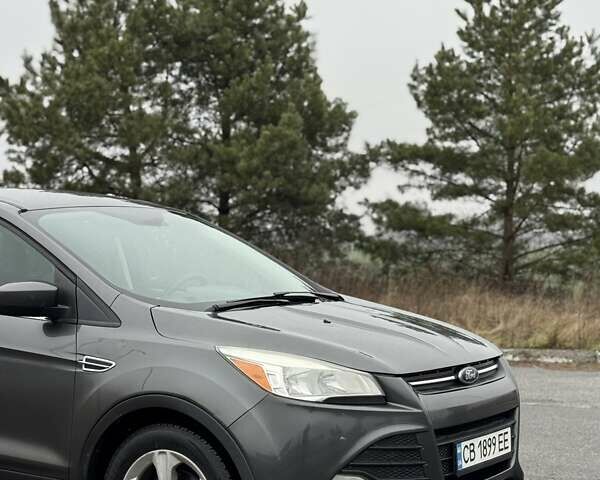 Серый Форд Эскейп, объемом двигателя 2.49 л и пробегом 230 тыс. км за 12000 $, фото 5 на Automoto.ua