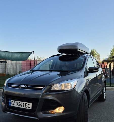 Серый Форд Эскейп, объемом двигателя 2 л и пробегом 143 тыс. км за 11600 $, фото 4 на Automoto.ua