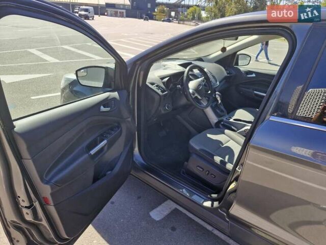 Серый Форд Эскейп, объемом двигателя 1.6 л и пробегом 127 тыс. км за 8300 $, фото 7 на Automoto.ua