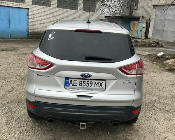 Серый Форд Эскейп, объемом двигателя 2 л и пробегом 186 тыс. км за 11500 $, фото 3 на Automoto.ua