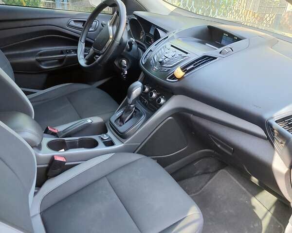 Серый Форд Эскейп, объемом двигателя 2.49 л и пробегом 220 тыс. км за 10500 $, фото 12 на Automoto.ua