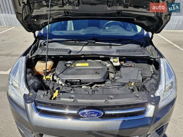 Серый Форд Эскейп, объемом двигателя 1.6 л и пробегом 127 тыс. км за 8300 $, фото 24 на Automoto.ua