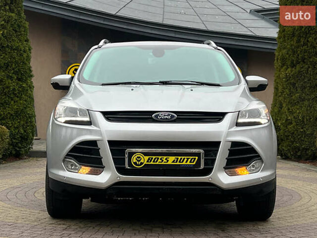 Серый Форд Эскейп, объемом двигателя 2 л и пробегом 124 тыс. км за 13500 $, фото 1 на Automoto.ua