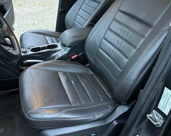 Серый Форд Эскейп, объемом двигателя 2 л и пробегом 125 тыс. км за 12000 $, фото 8 на Automoto.ua