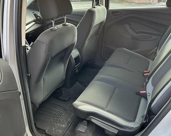 Форд Эскейп 2015 в Виннице на Automoto.ua Серый Форд Эскейп, объемом двигателя 2.5 л и пробегом 39 тыс. км за 13850 $, фото 11 на Automoto.ua