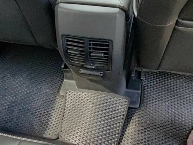 Серый Форд Эскейп, объемом двигателя 2 л и пробегом 106 тыс. км за 13500 $, фото 11 на Automoto.ua